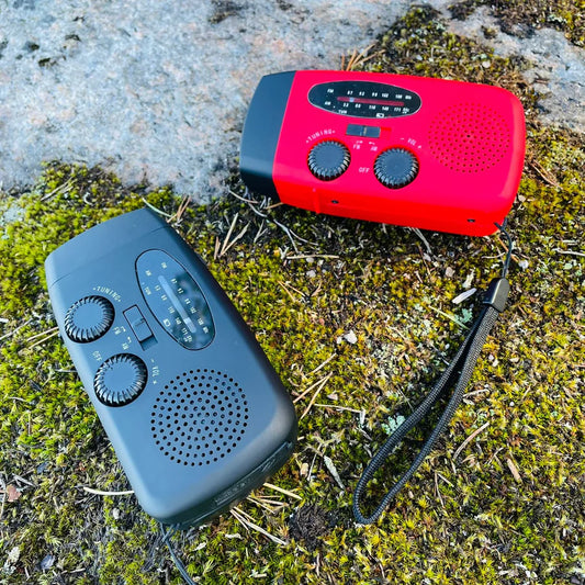 Emergency Radio - 2000 mAh bygget -I PowerBank, lommelykt og solceller