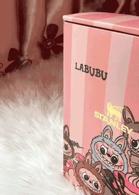 Labubu Tumbler™ - 1200 ml termosmugg, kyler & värmer upp till 12 timmar