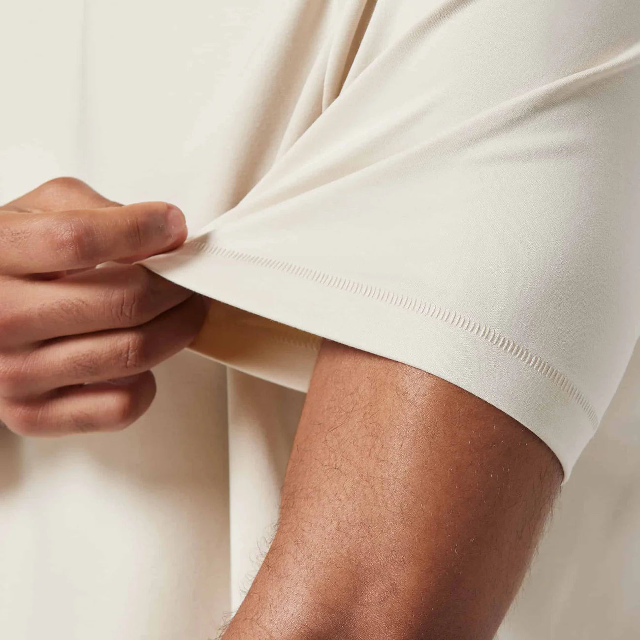 Hydrofobisk T-shirt – vatten- och fläckavvisande