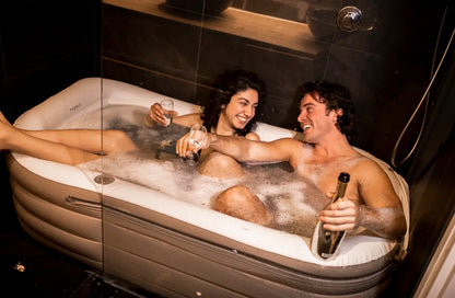 Tubble Royale - inflatable bathtub