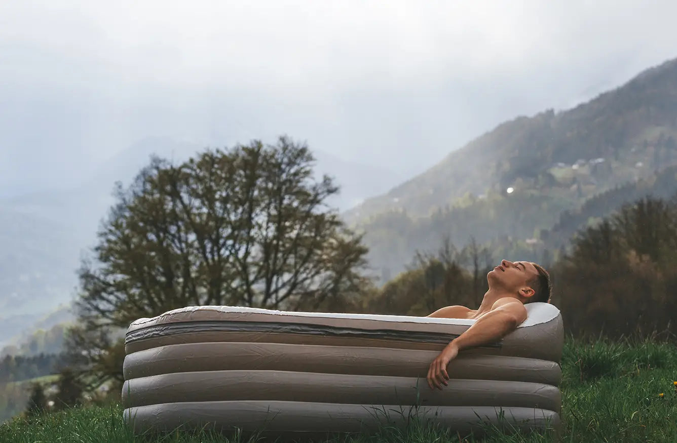 Tubble Royale - inflatable bathtub