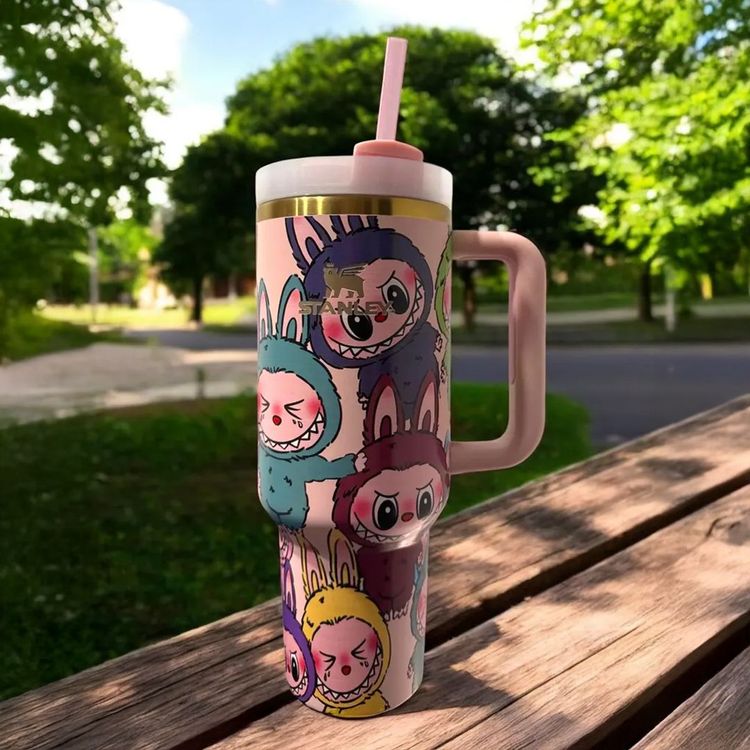 Labubu Tumbler™ - 1200 ml termosmugg, kyler & värmer upp till 12 timmar