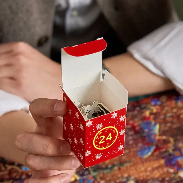 Adventskalendrar 2025 för hela familjen – Stitch, Fotboll, Pussel & Kristaller